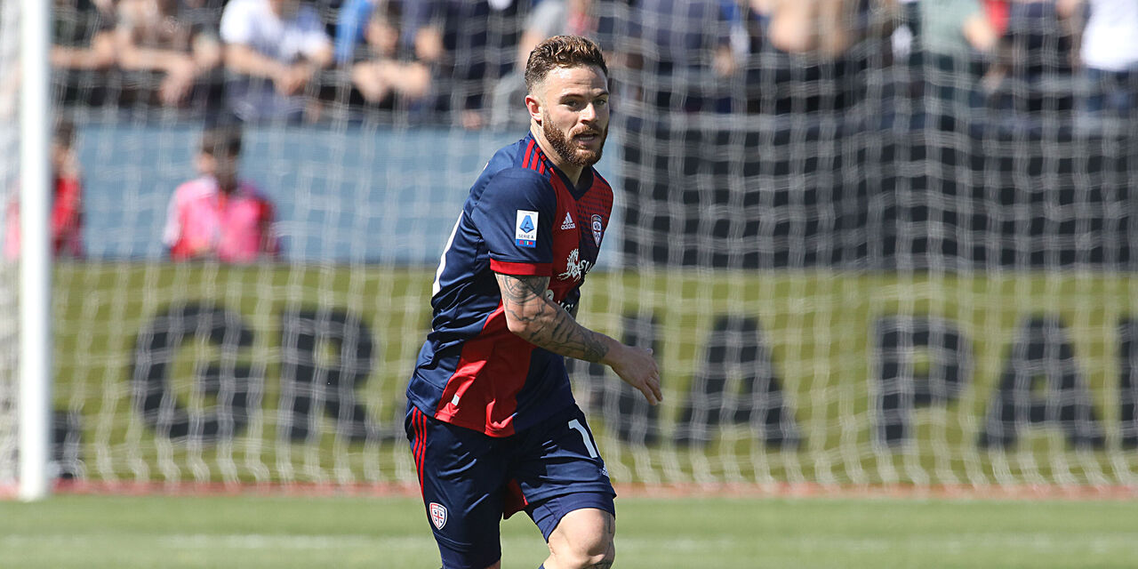 Nahitan Nandez is eager to leave Cagliari for the third summer in a row, and his agent linked him to Napoli. He was chased by top clubs in the past.