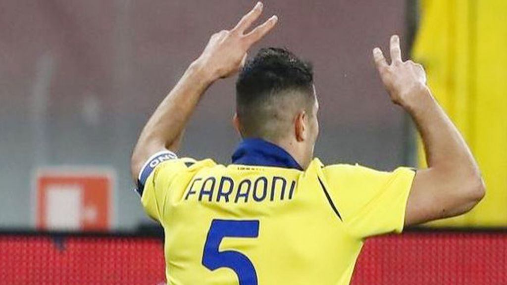 Napoli opened talks with Verona to acquire Marco Davide Faraoni but pumped the breaks once the transfer was at a very good point.