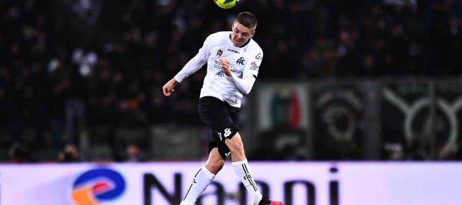 Atalanta are closing in on Emil Holm to bolster their right flank. They missed out on Wilfried Singo, who officially joined Monaco.