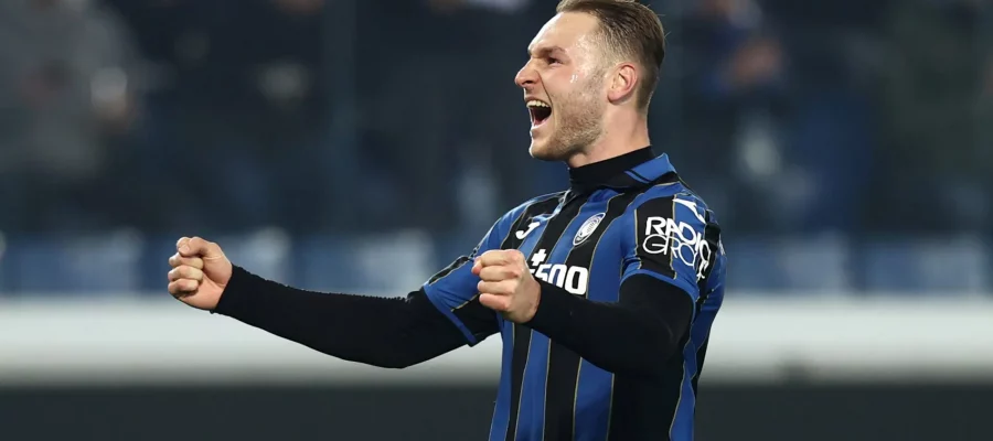 Joshua Zirkzee and Teun Koopmeiners top the wish lists of Milan and Juventus at their positions. The two players wouldn’t mind continuing in Italy.