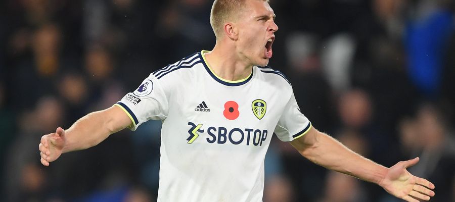 Roma haven’t shipped off one of their current right wingbacks, but they are likely to complete the signing of Rasmus Kristensen regardless.