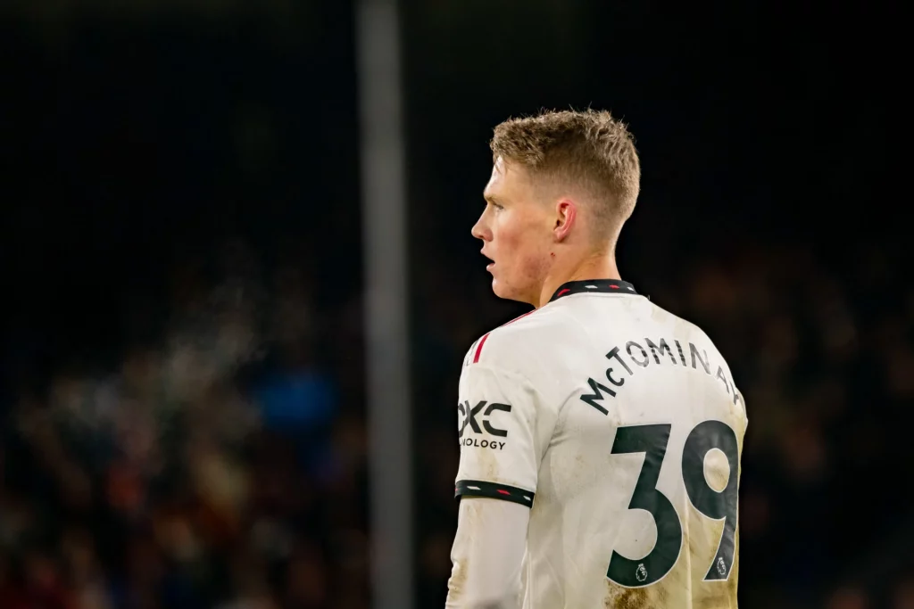 Roma are looking for reinforcements in the midfield after missing out on Davide Frattesi and have laid eyes on Scott McTominay.