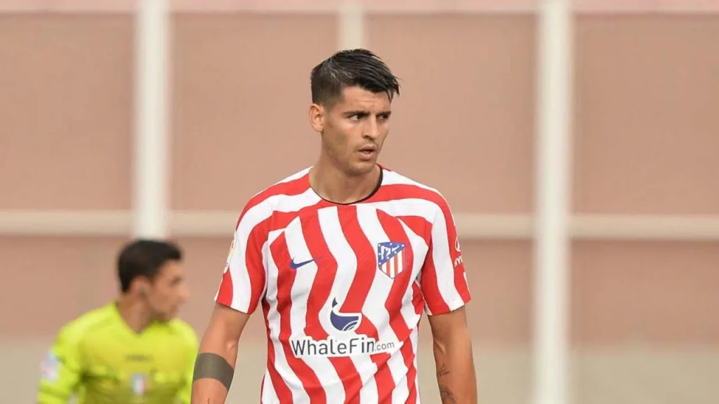 Juventus might make some offensive moves behind Dusan Vlahovic and are once again thinking about bringing back Alvaro Morata.