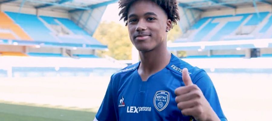 With an average age of 24.2, Bologna possess the joint second-youngest squad in Serie A, and could soon gain premier position by signing a French prodigy.