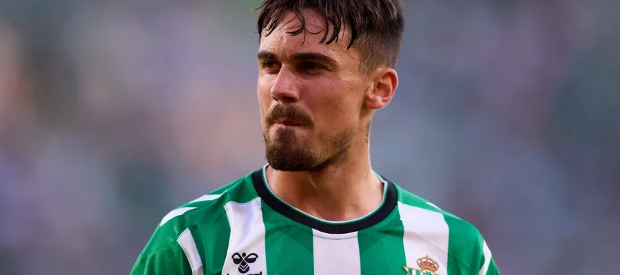 Whatever their present stance, both teams will have to negotiate a high asking price - a €40M release clause set by Betis for the 23-year-old talent.
