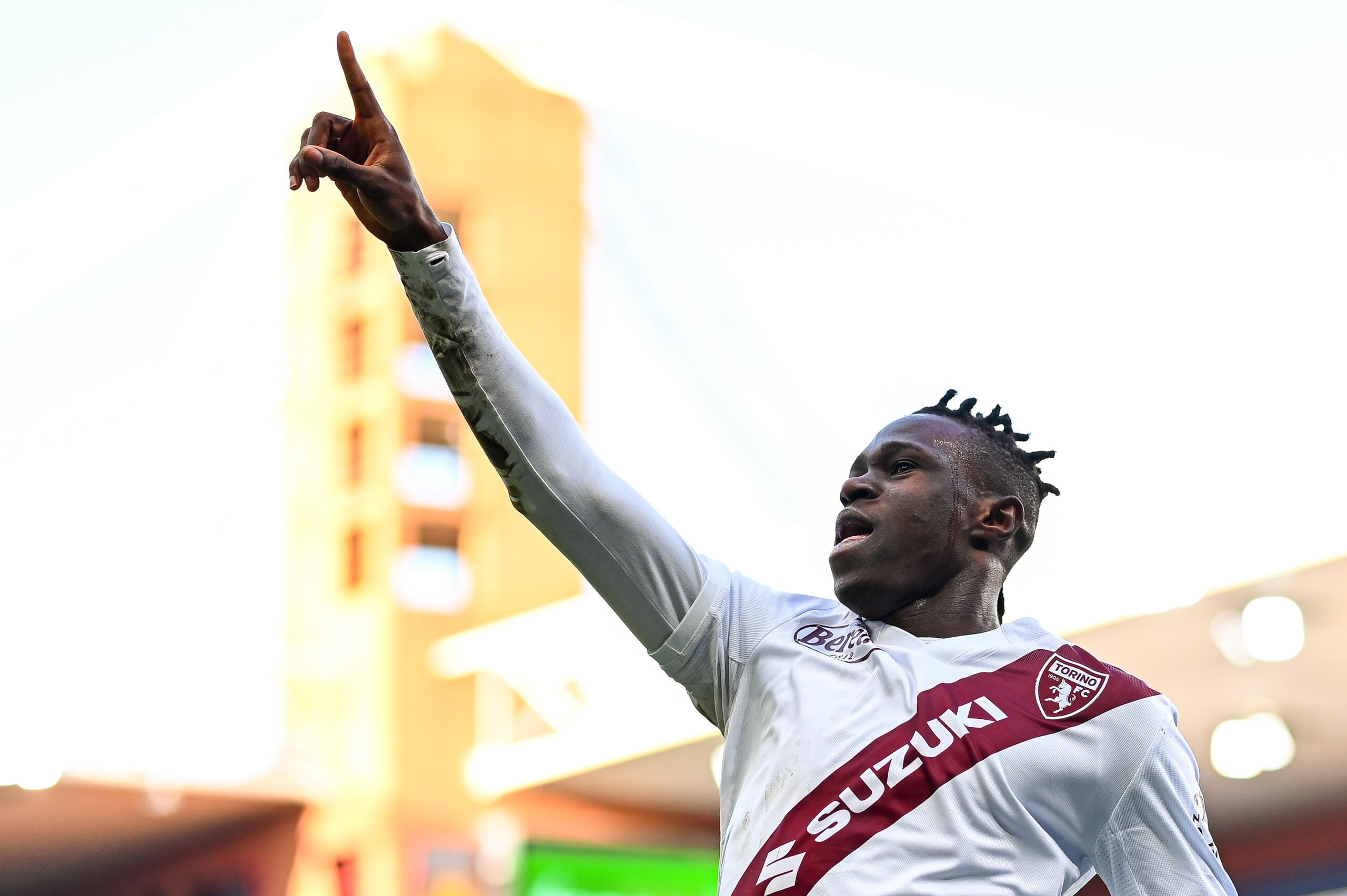 Milan are interested in Wilfried Singo to bolster their right wing. CEO Giorgio Furlani touched base with Torino to learn about the conditions of the deal.
