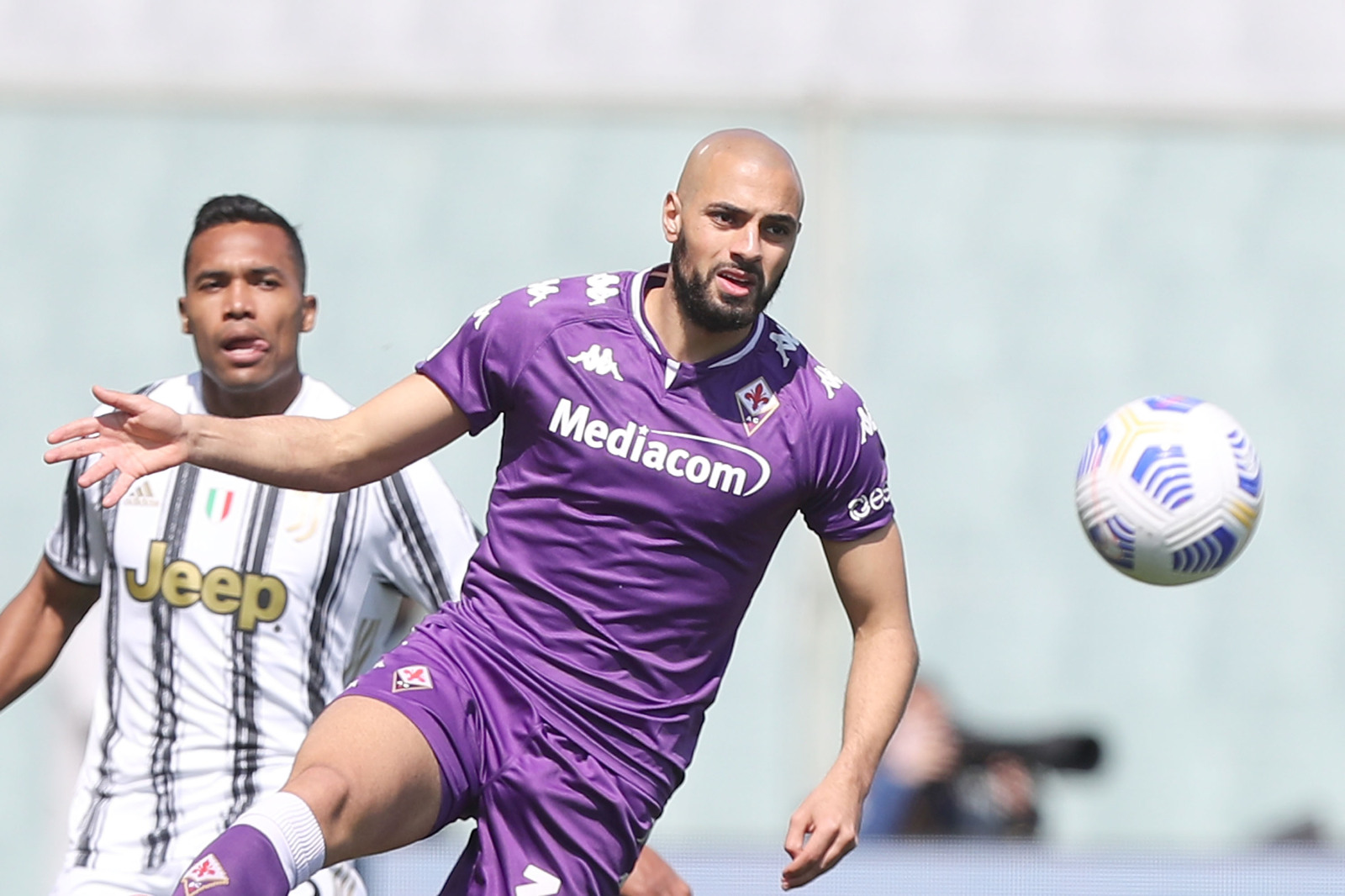 Sofyan Amrabat has been pursued by multiple big clubs this summer, but he’s still at Fiorentina late in the window. The Viola don’t want to wait too long.