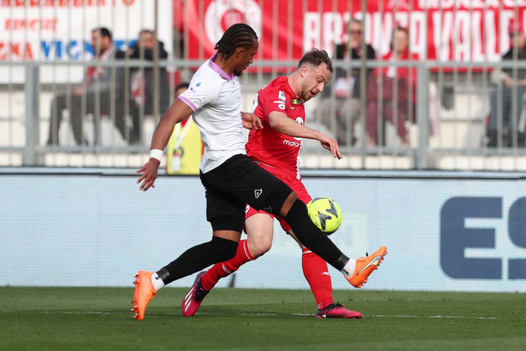 Carlos Augusto is slated to move to Inter to replace Robin Gosens. The deal accelerated abruptly once Union Berlin reached an agreement with the Nerazzurri.