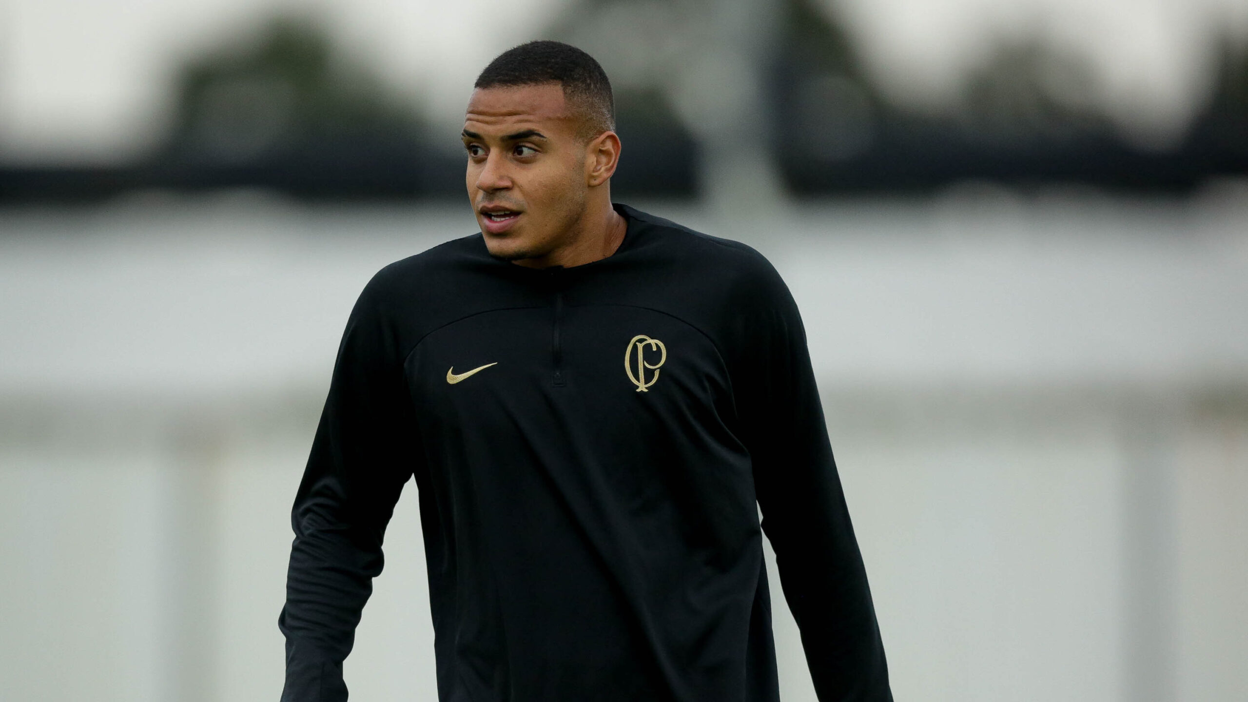 Fiorentina, in a bid to replace Igor, have initiated contacts for 21-year-old Murllo, but no matter what, Corinthians do not intend to budge an inch.