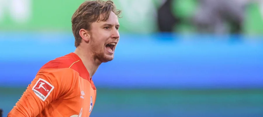 Finding a keeper as a Provedel's deputy is of utmost importance. The track has led Lazoi to Berlin, where the city’s two rivals possess worthy keepers.