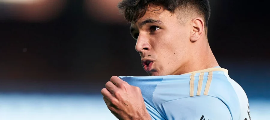 Napoli delayed in matching the €40M release clause set upon Veiga by Celta Vigo, and Zahavi has straightforwardly blamed the Scudetto holders.