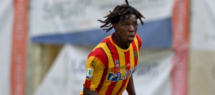 One of the many reasons why Lecce have been able to mount a stronghold on the Serie A table is due to their defense, manned on the left flank by Dorgu.