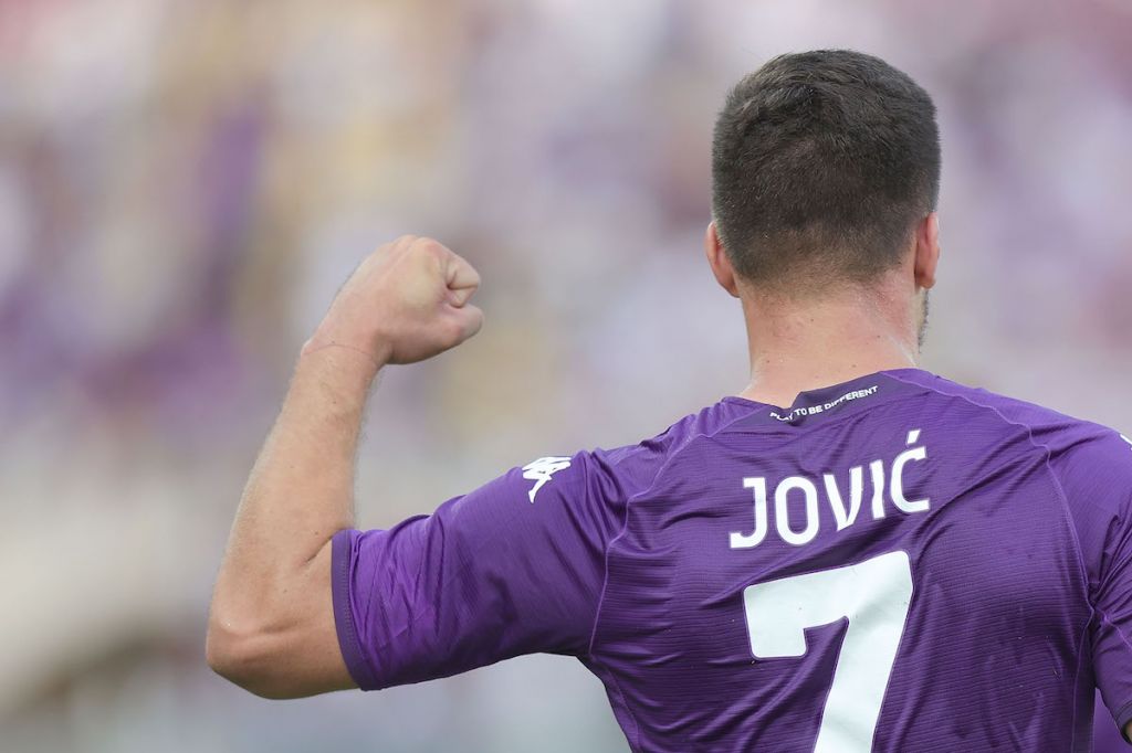 Milan ended their tipsy-turvy search with a new striker by onboarding Jovic from Fiorentina. The Rossoneri tried until late to acquire Taremi or Etiktité.