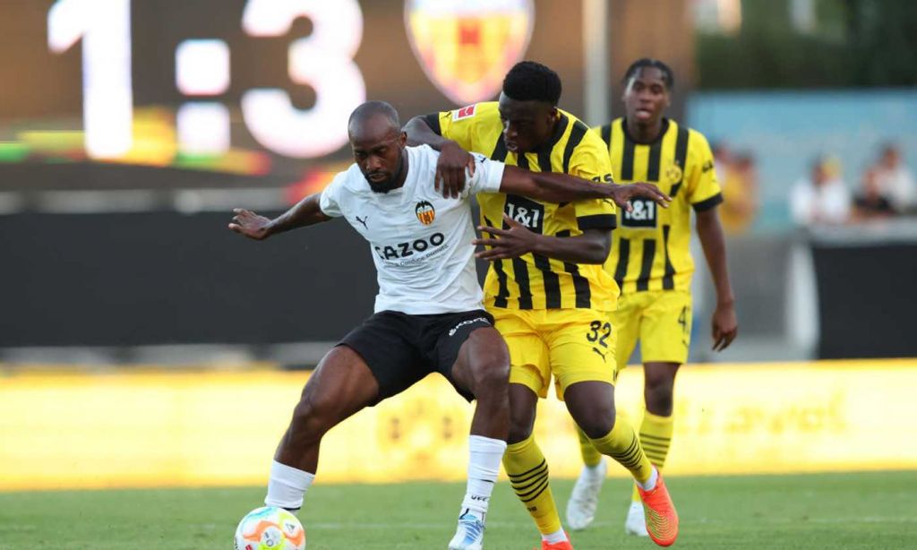 Juventus bolstered their Next Gen squad and tried to get Abdoulaye Kamara from Borussia Dortmund as well but were rebuffed.