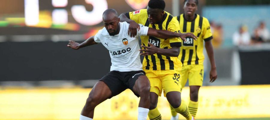 Juventus bolstered their Next Gen squad and tried to get Abdoulaye Kamara from Borussia Dortmund as well but were rebuffed.