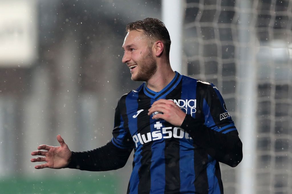 Teun Koopmeiners decided the Verona contest with a strike to Atalanta gain their first away victory of the season and enter the top four.