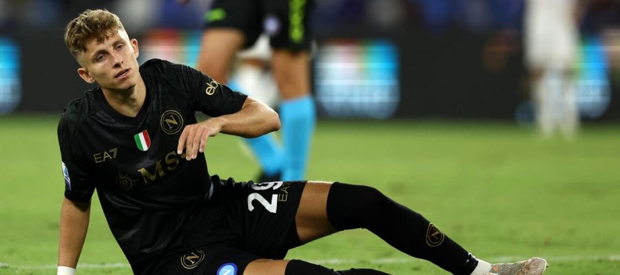 Napoli decided to acquire Jesper Lindstrom with the budget they had reserved for Gabri Veiga, whose acquisition fell through at the 11th hour.