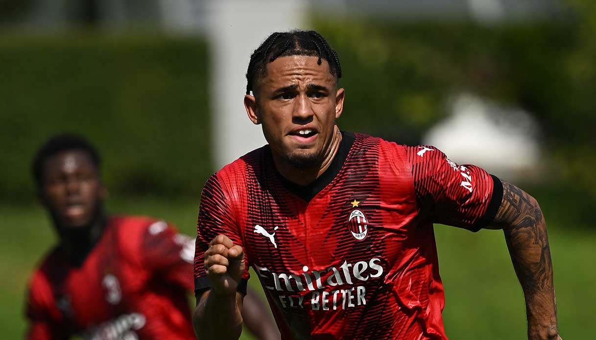Okafor suffered a thigh strain while playing with Switzerland, forcing Pioli to revise his initial ideas for the upcoming tilt between Milan and Fiorentina.