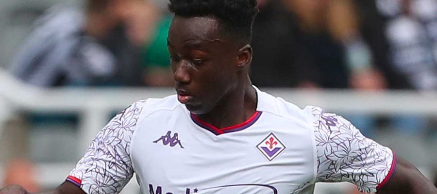 Fiorentina are ready to reward Michael Kayode with a new contract after his early showings. The youngster was thrust into a big role after Dodo's injury.