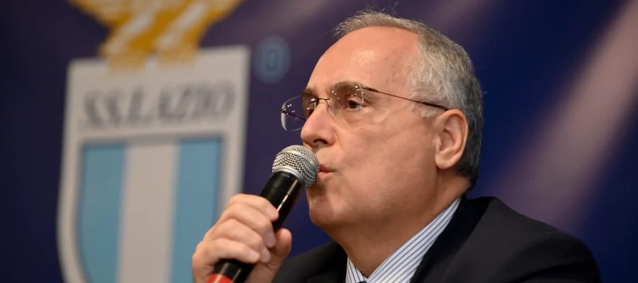 Lazio president Claudio Lotito quickly changed his tone after criticizing Maurizio Sarri and the squad in previous days after the win over Celtic Glasgow.