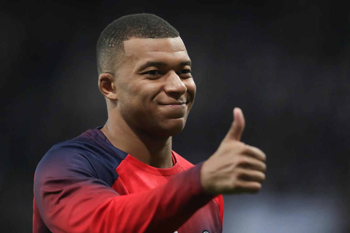 Kylian Mbappé grew up supporting the Rossoneri badge, but there is a lot at stake in the group of death as PSG prepare to take on Milan in UCL.