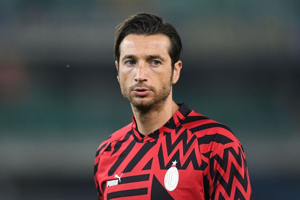 Milan will have to turn to Antonio Mirante in the upcoming match versus Juventus. Marco Sportiello suffered a calf strain in practice.