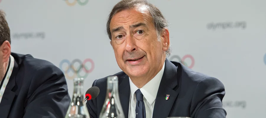 Mayor Giuseppe Sala wants either Milan or Inter to change their mind about abandoning San Siro. The Rossoneri are further along in the process.