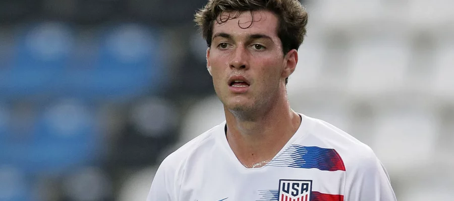 Milan are monitoring a pair of budding right-backs, Kiliann Sildillia and Joe Scally after the recent Champions League game exposed their lack of depth.