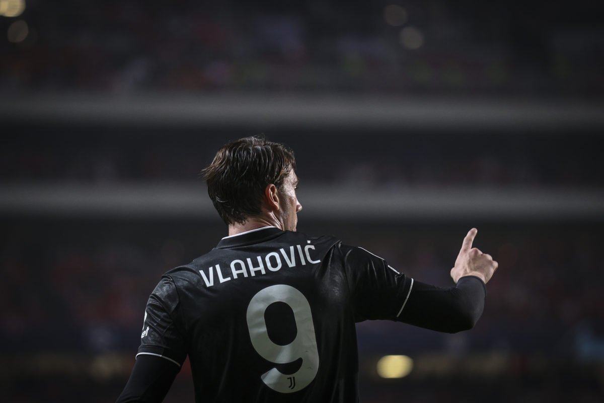 Even though they have started to discuss an extension, Juventus are open for business concerning Dusan Vlahovic, who weighs on their balance sheets.
