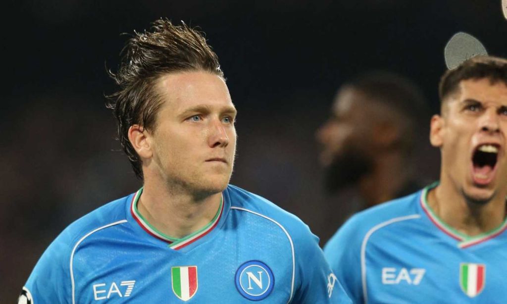 Piotr Zielinski snubbed Saudi Arabia last summer to prolong his Napoli stay with the promise of a new contract, but the parties never finalized it.