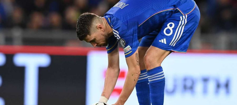 Jorginho had some courage, we’ll give him that. But you know how they say, right? “To err is human, (but) to persist is diabolical.”