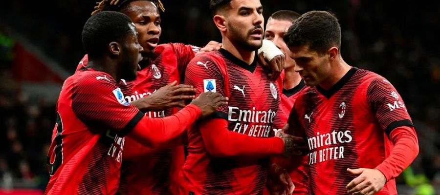 Milan came back to winning ways in Serie A after more than one month as a penalty kick by Theo Hernandez was enough to beat Fiorentina on Saturday night
