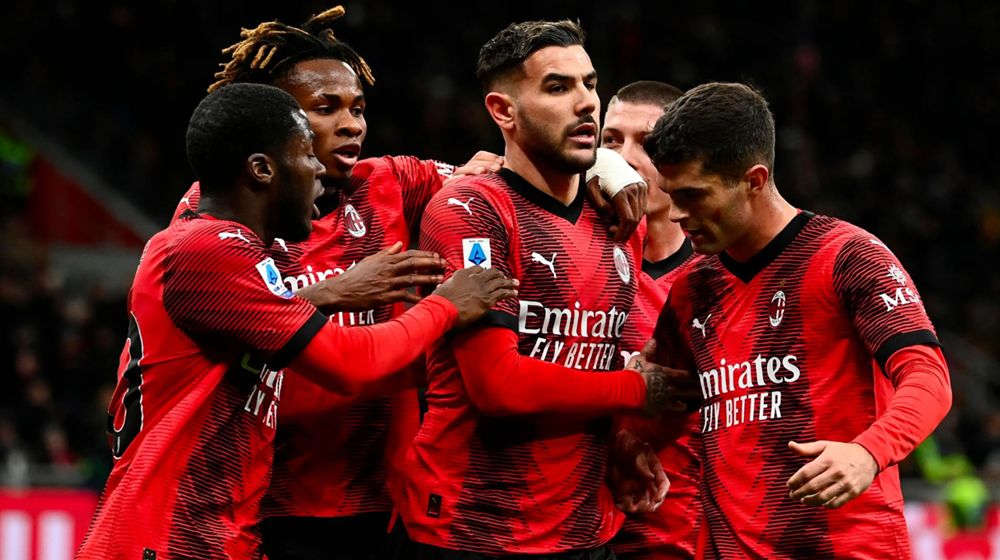 Milan came back to winning ways in Serie A after more than one month as a penalty kick by Theo Hernandez was enough to beat Fiorentina on Saturday night