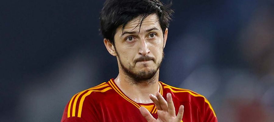 Bologna might add a striker in January, and they are interested in Roma’s Sardar Azmoun, who hasn’t played much so far at Roma.