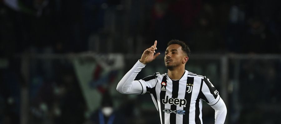 Danilo will stay at Juventus for at least the next two years, as he possesses no interest in moving to either of the big clubs interested in his services.
