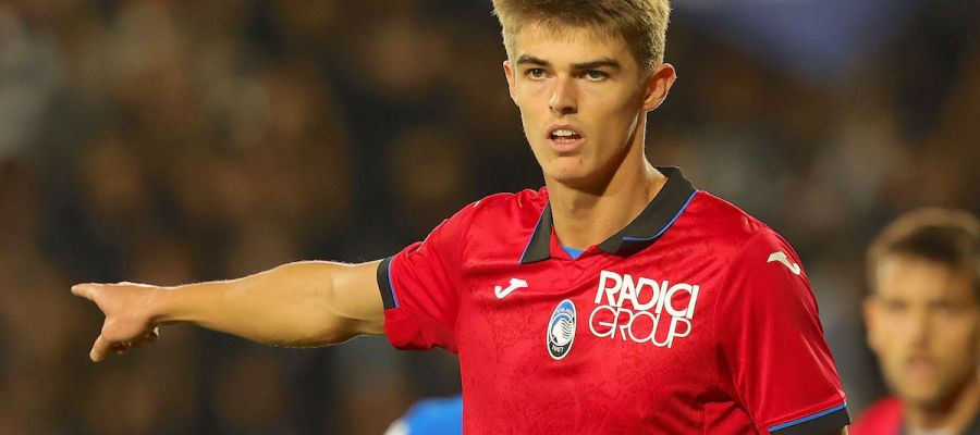 Charles De Ketelaere would be more than happy to stay put at Atalanta as the decision about his option to buy looms. La Dea can keep him for €22M.