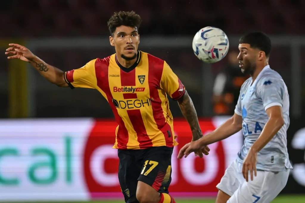 Fiorentina might turn to the market in January to address their hole at right-back as Dodo suffered an ACL tear, leaving Kayode as the lone option.