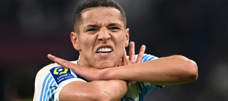 Napoli are evaluating whether to sign a midfielder in January since they’ll lose Frank Anguissa for a month due to AFCON.