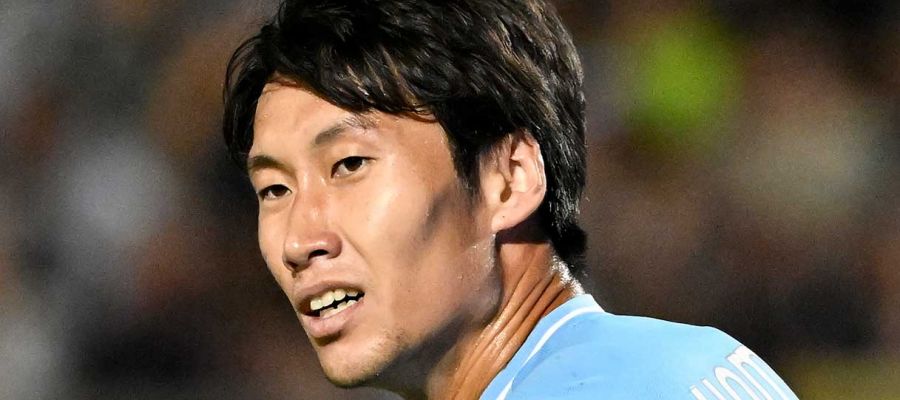 Lazio are receiving offers for Daichi Kamada, and the management and the player have started to consider them due to his reduced role.