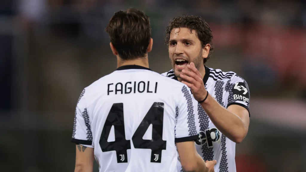 Juventus are set to finalize and announce two contract renewals in short order. They have reached an agreement with Nicolò Fagioli and Manuel Locatelli.