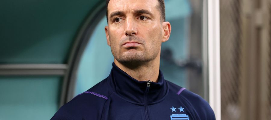 Even though Maurizio Sarri threatened to quit following the loss against Salernitana, it doesn’t look like there’ll be quick changes on the Lazio bench.