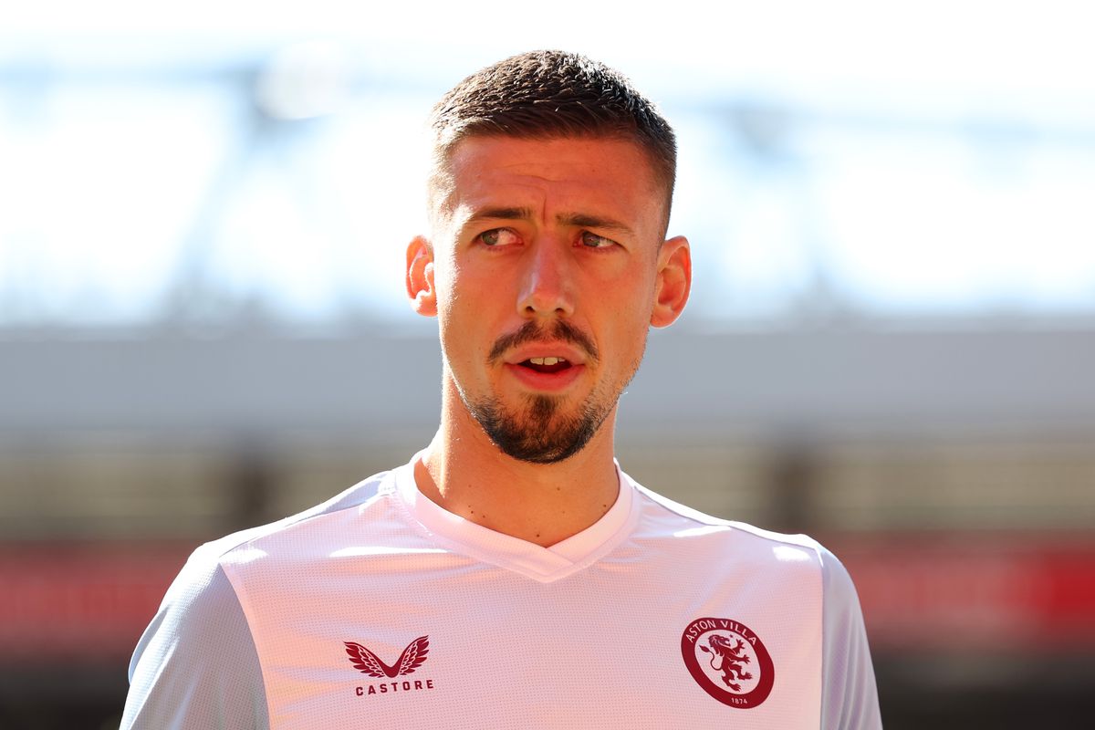 Napoli are weighing adding a defender in January and have earmarked two names being pursued by Milan too, Clement Lenglet and Jakub Kiwior.