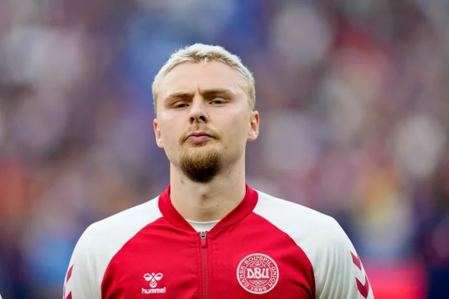 Milan have begun examining Galatasaray center-back Victor Nelsson and Sint-Truiden’s youngster Matte Smets to address the role.