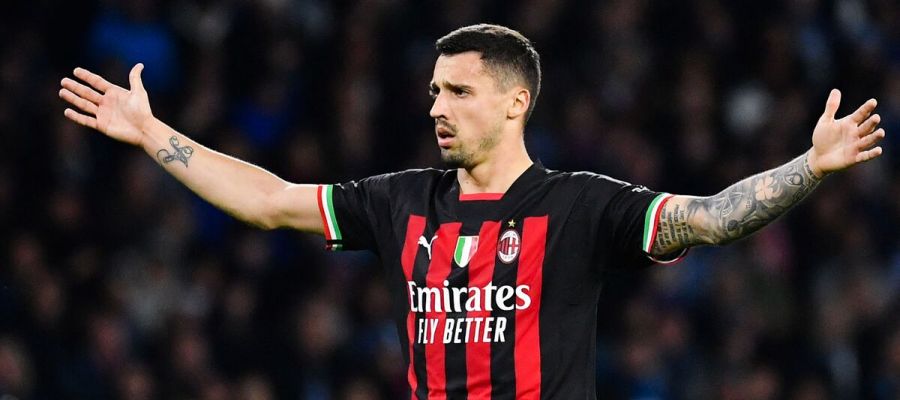 After a six-month saga, Rade Krunic is on the precipice of fleeing Milan to transfer to Fenerbahce. The Turkish club went after him insistently last summer.