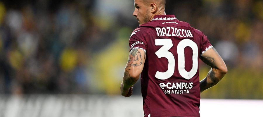 Napoli are in the later stages of the Lazar Samardzic and Pasquale Mazzocchi deals, but they won’t stop there in the midfield.