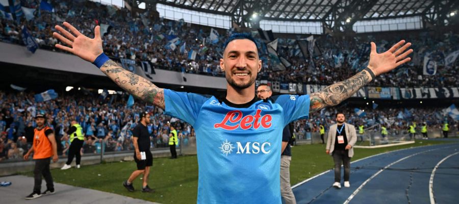 Al Shabab are making a serious attempt to lure Matteo Politano from Napoli, and the winger is thinking about it. The Saudi club offered €12M to the Azzurri.