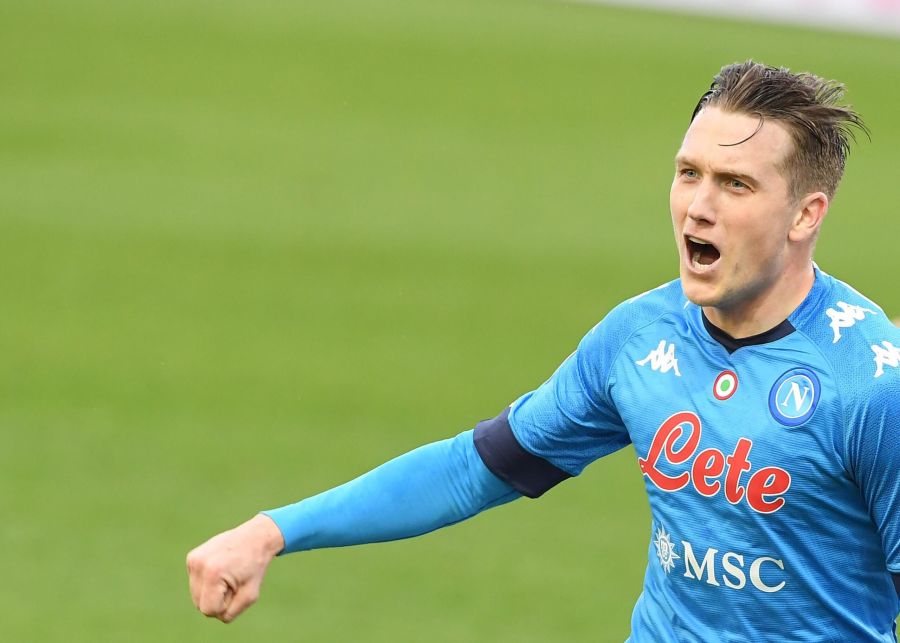 Napoli Chief Explains Piotr Zielinski's Champions League Exclusion