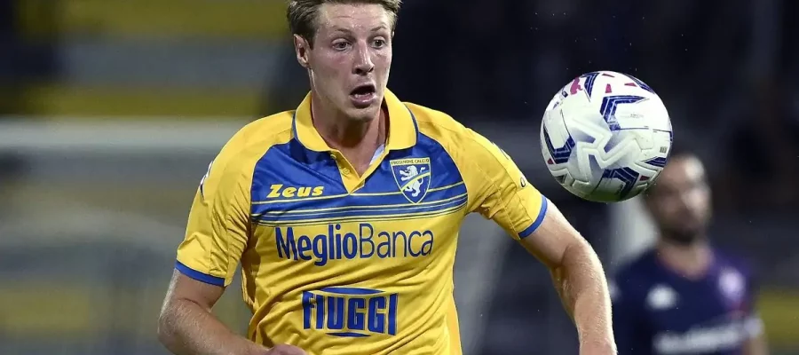 Napoli have scheduled the medicals for Marco Brescianini and have reportedly reignited their interest in Sebastian Szymanski