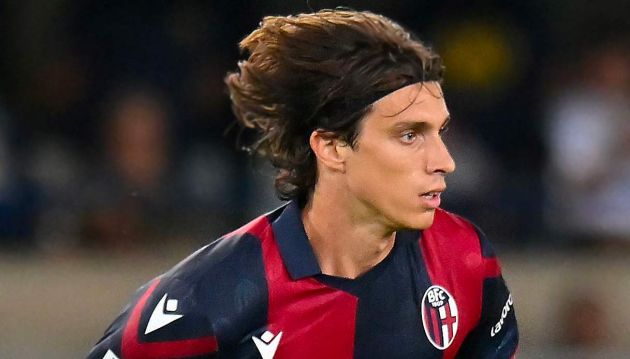 Juventus have been tipped to go after Riccardo Calafiori, who has been superb since joining Bologna. However, they’d have to empty their coffers to get him.
