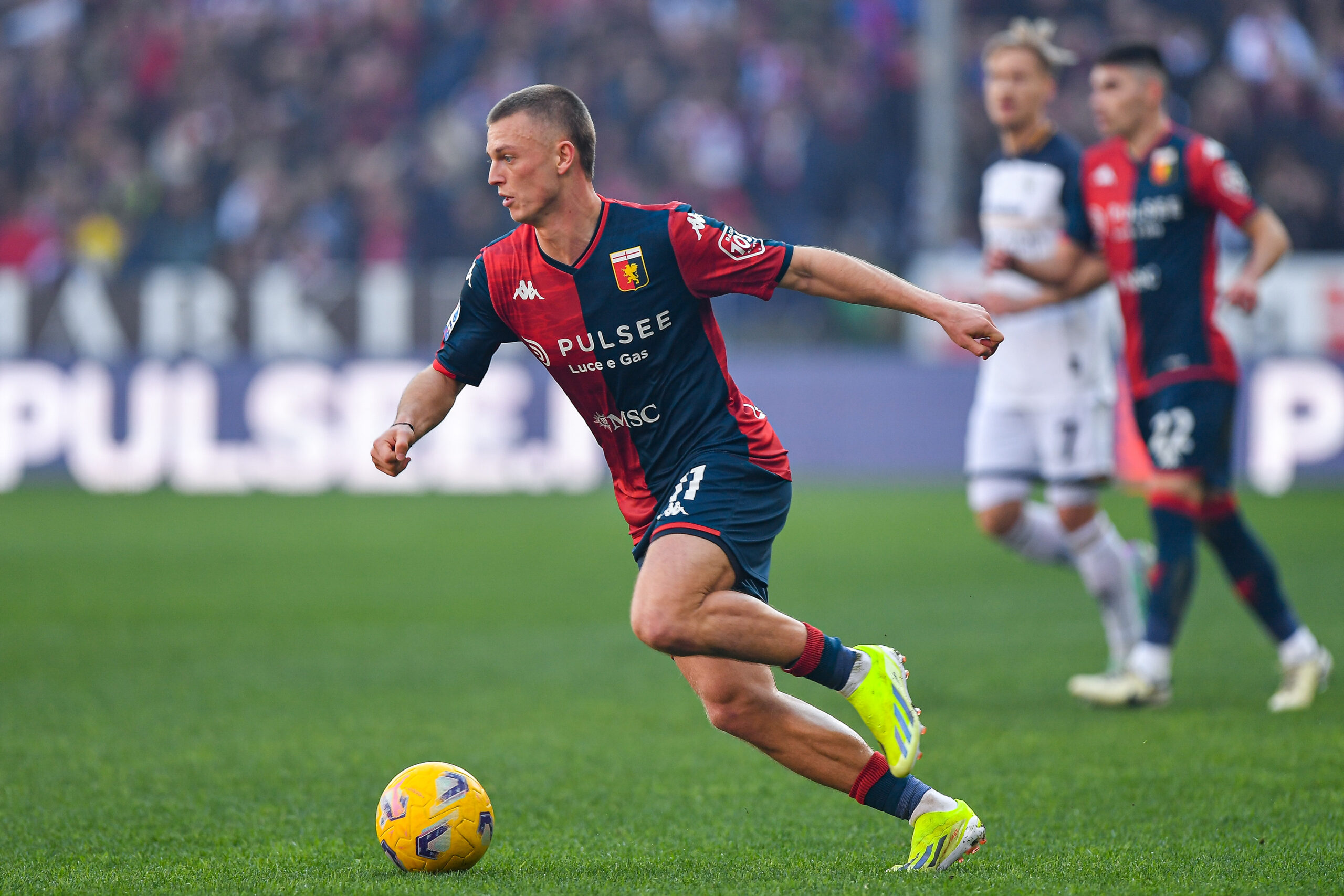 Fiorentina will try to persuade Genoa to sell Albert Gudmundsson up until the final hours of the January window. Their offer has come short of the request.
